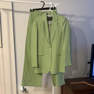 Deluc Light Green Suit Ensemble